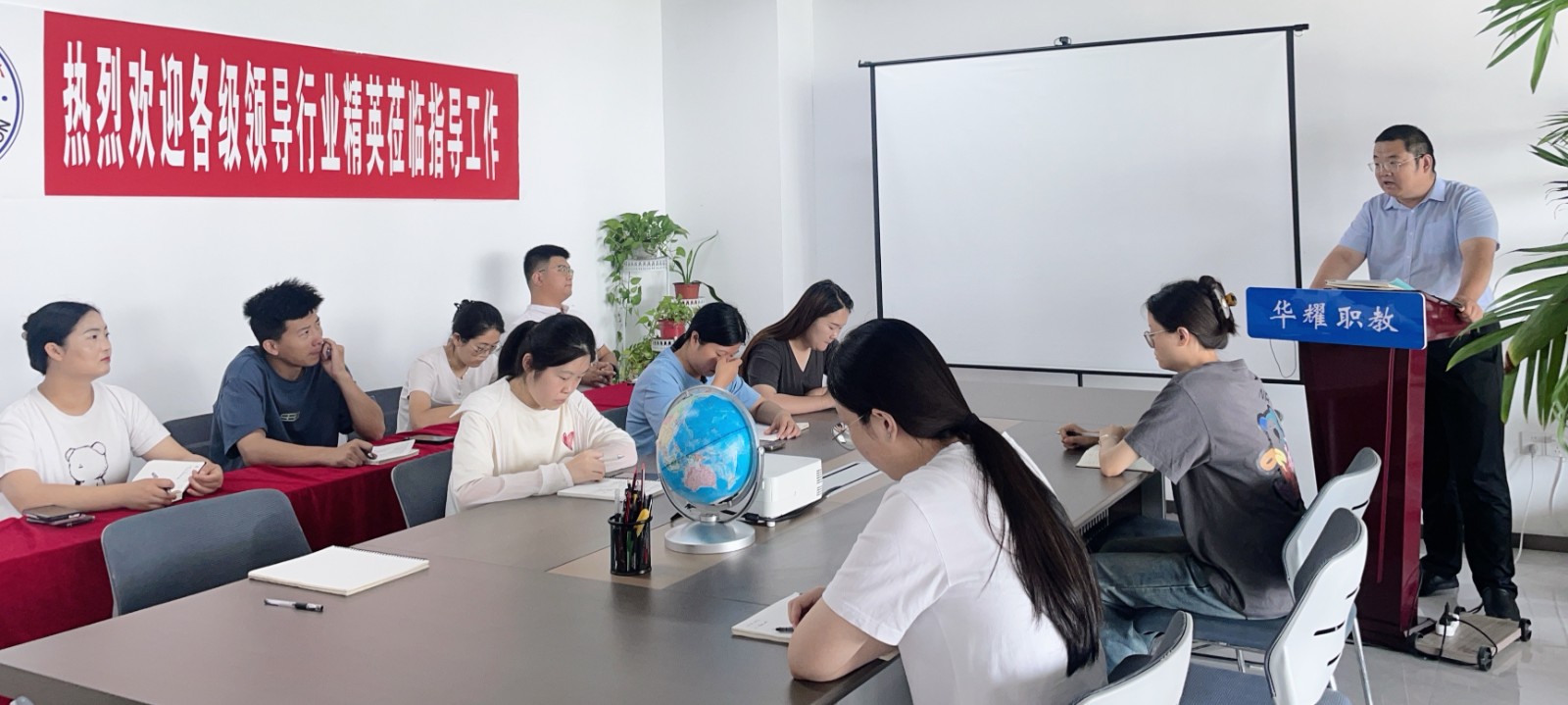 f2165ada2dd1ecda838d11e7ce9d329.jpg f2165ada2dd1ecda838d11e7ce9d329.jpg