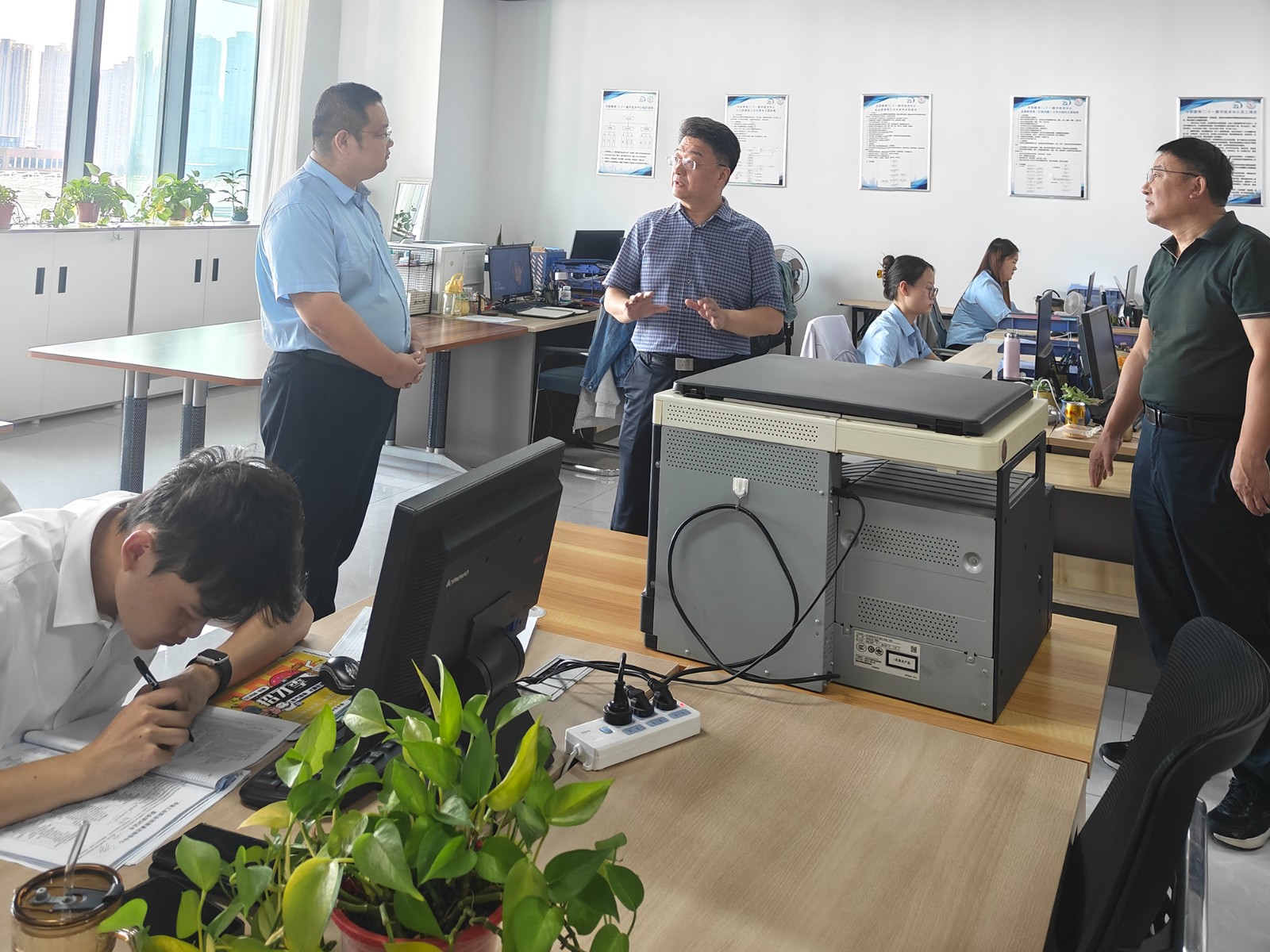 042f831b41e6eb78ab4ff93c988772f.jpg 042f831b41e6eb78ab4ff93c988772f.jpg