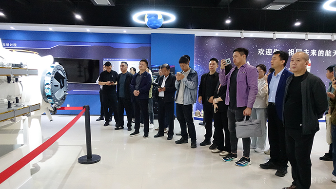 f4c5f6a35034be57cc4abbad12b573a.jpg f4c5f6a35034be57cc4abbad12b573a.jpg