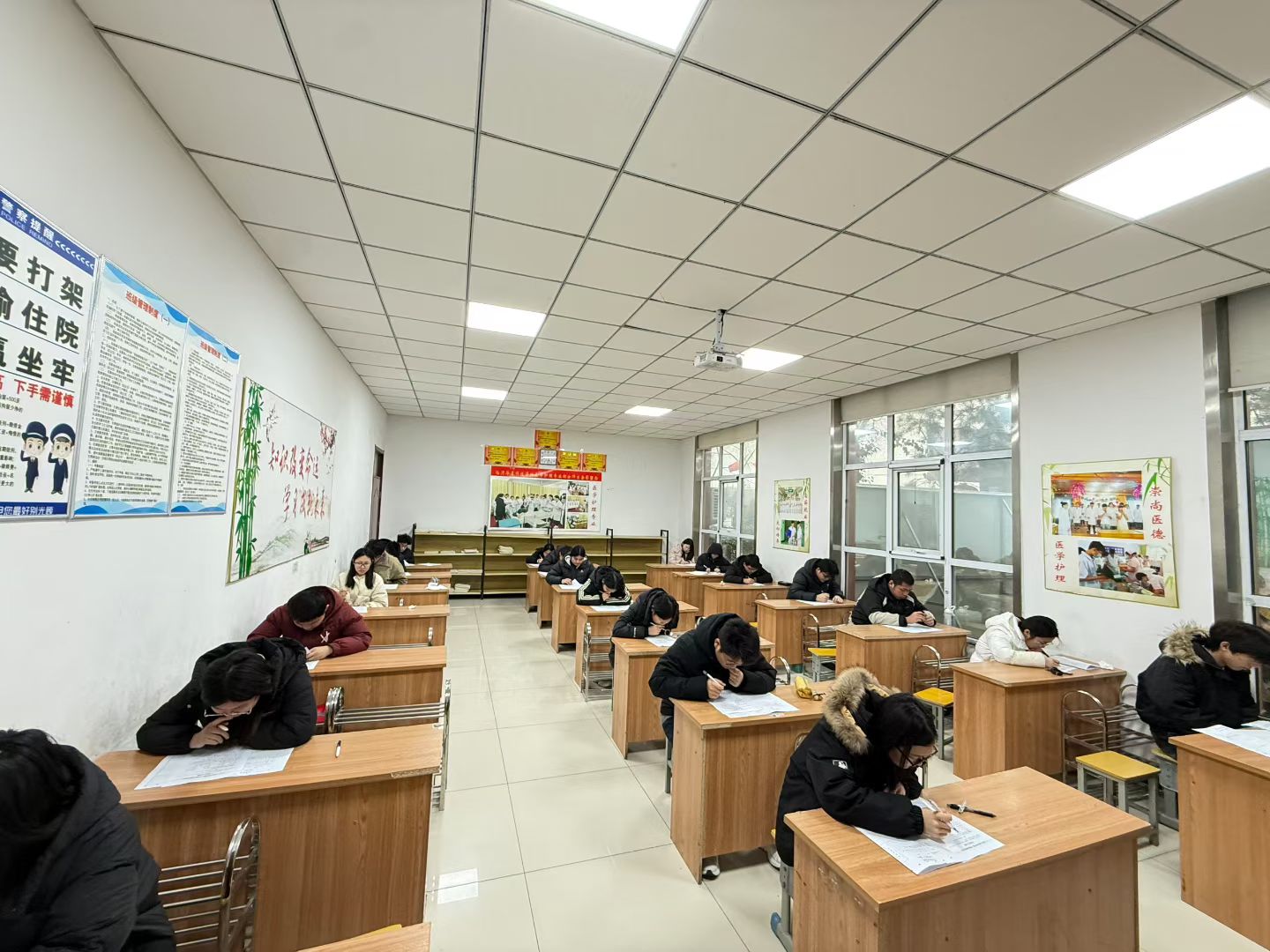 9bde53258ba15df90d66c177198b6146.jpg 9bde53258ba15df90d66c177198b6146.jpg